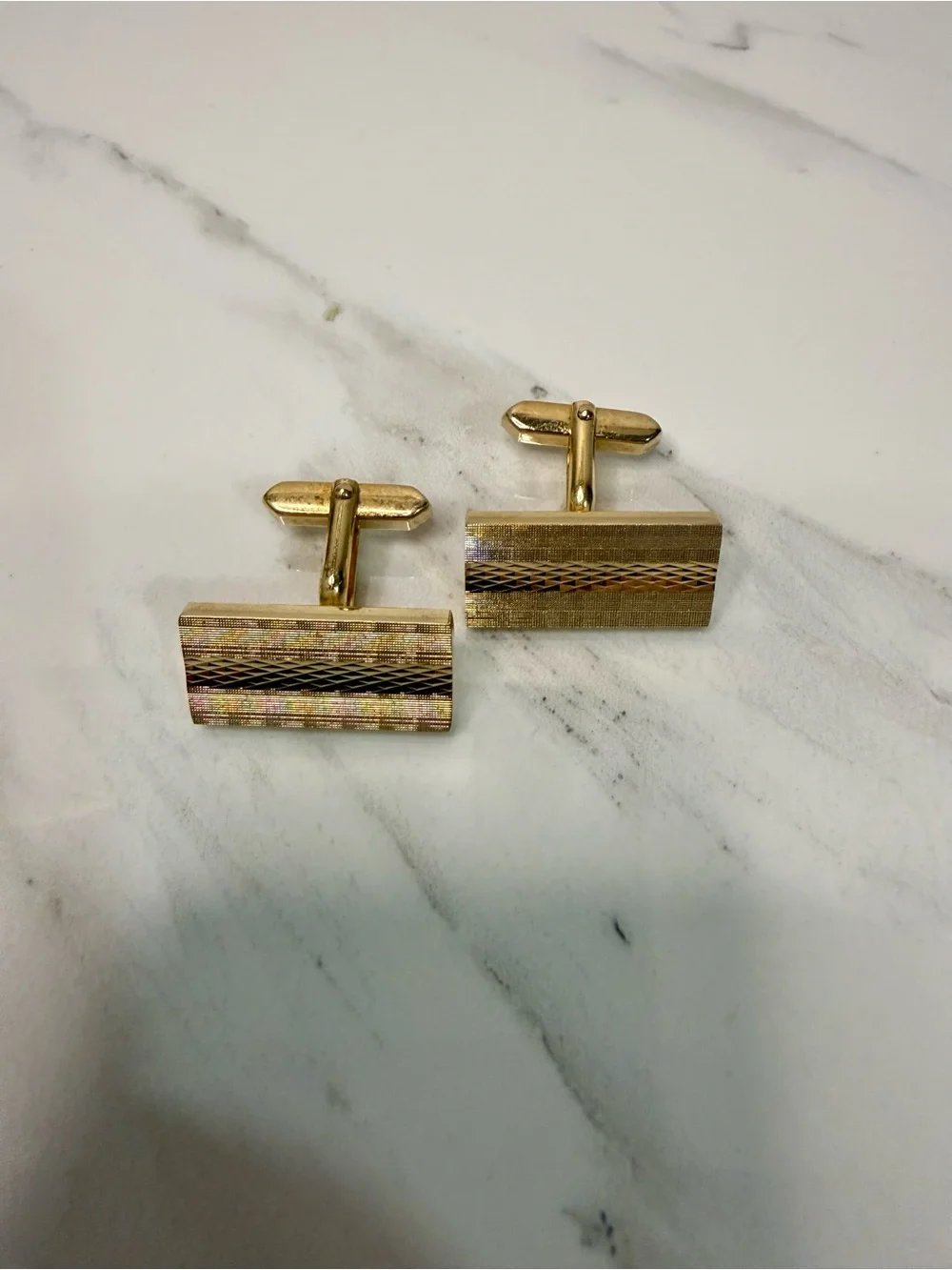 Men's Gold Tone Striped Cufflinks